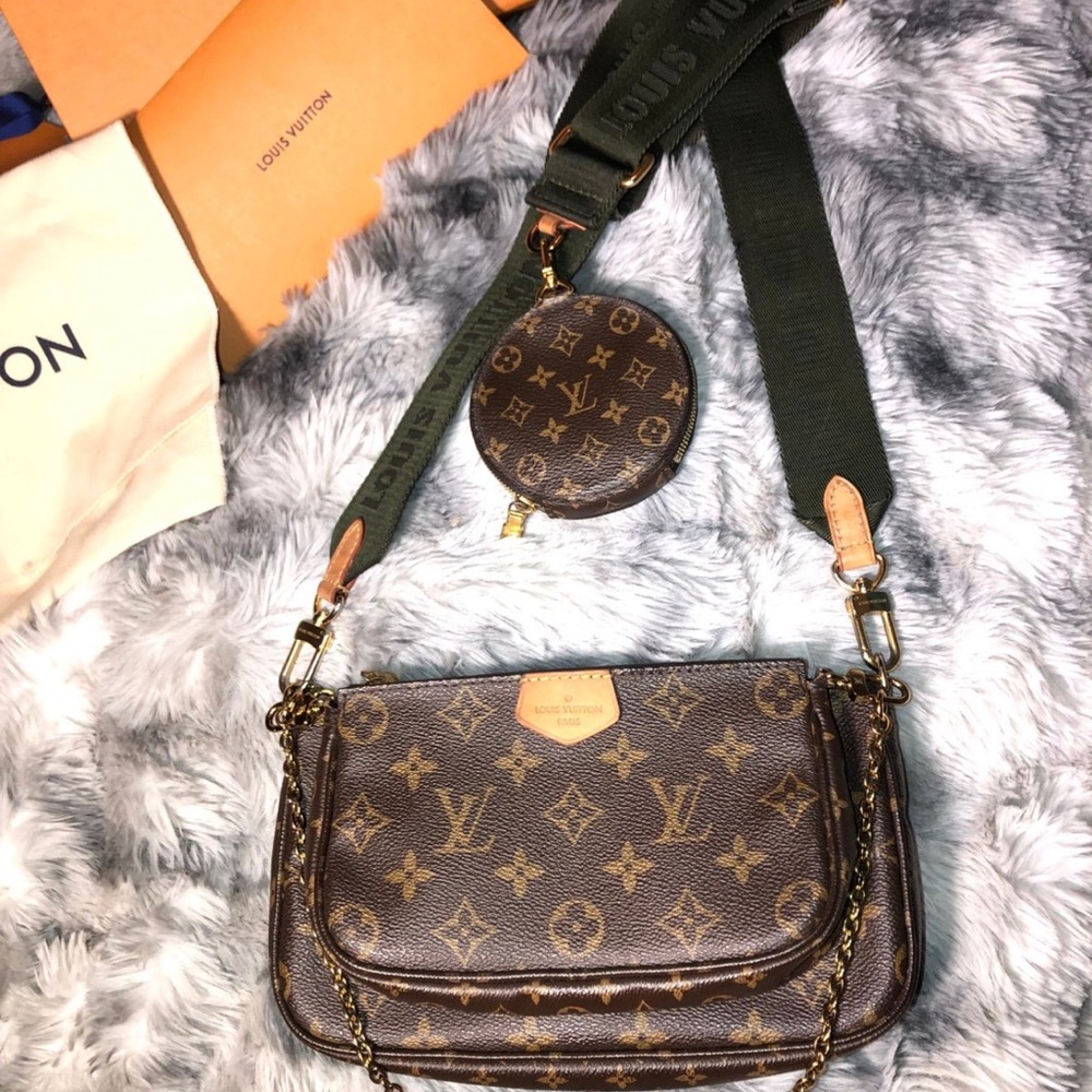 Louis Vuitton Multi Pochette Accessories